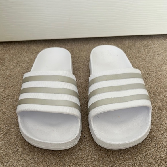 New Adidas White and Gray Slide Sandals - Picture 3 of 4